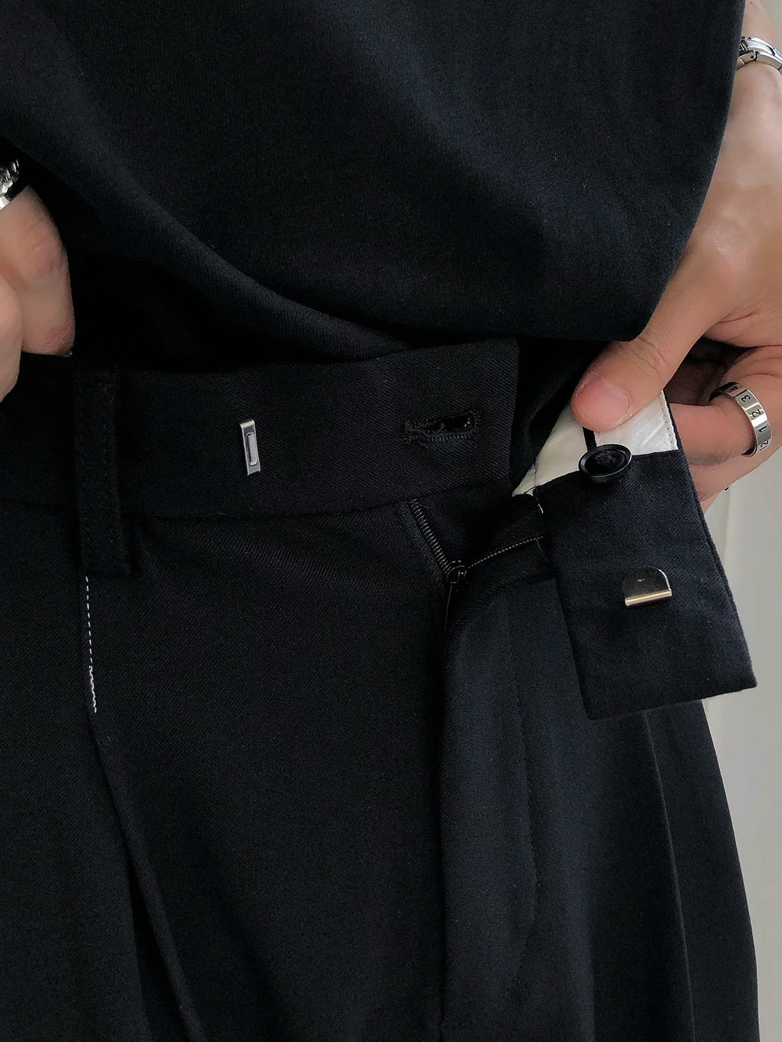Pantalon Noir Vintage - Image 9