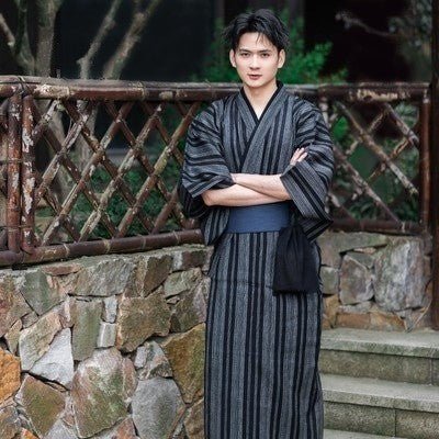 Yukata Homme Traditionnel Gris Rayé - Image 2